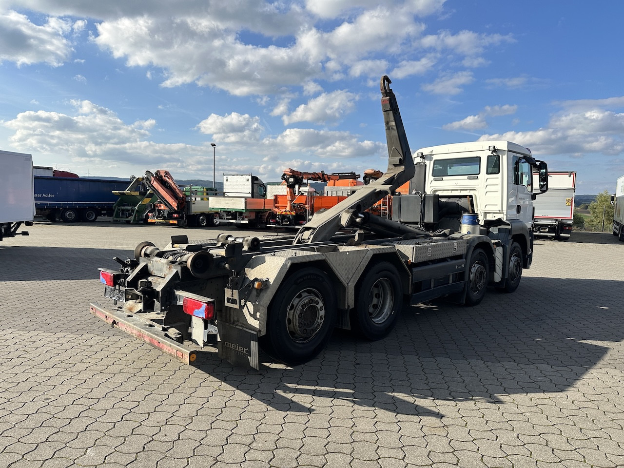 MAN TGS 35.400 8x2 Intarder Meiller Haken - شاحنة ذات الخطاف: صور 5 MAN TGS 35.400 8x2 Intarder Meiller Haken - شاحنة ذات الخطاف: صور 5