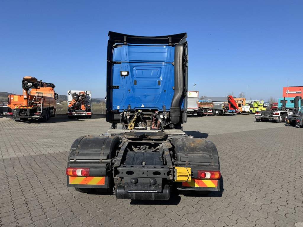 Mercedes-Benz Actros 1842 4x2 - شاحنة جرار: صور 5 Mercedes-Benz Actros 1842 4x2 - شاحنة جرار: صور 5