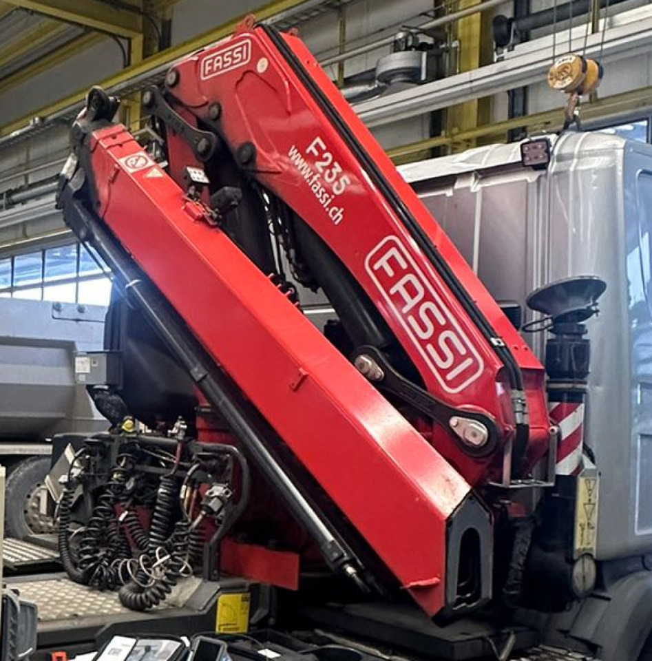 Palfinger FASSI F 235 A.2.23 Kran + Funk - ونش كرين: صور 4 Palfinger FASSI F 235 A.2.23 Kran + Funk - ونش كرين: صور 4