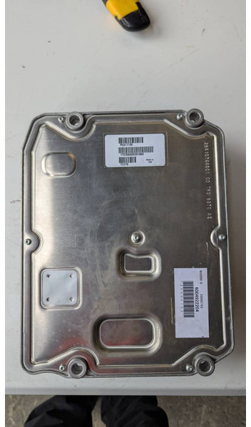Komatsu CONTROLLER ASS' 600-492-2204 - النظام الكهربائي - آلات البناء: صور 2 Komatsu CONTROLLER ASS' 600-492-2204 - النظام الكهربائي - آلات البناء: صور 2