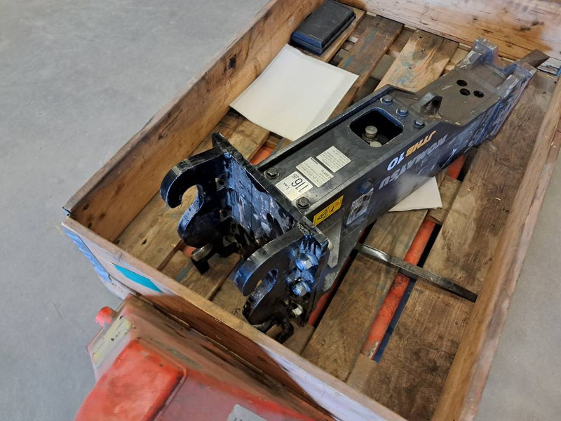 Komatsu JTHB10-3 - مطرقة هيدروليكية - آلات البناء: صور 3 Komatsu JTHB10-3 - مطرقة هيدروليكية - آلات البناء: صور 3