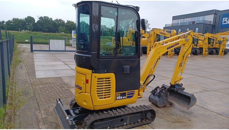 Komatsu PC16R-3HS - حفارة مصغرة: صور 5 Komatsu PC16R-3HS - حفارة مصغرة: صور 5