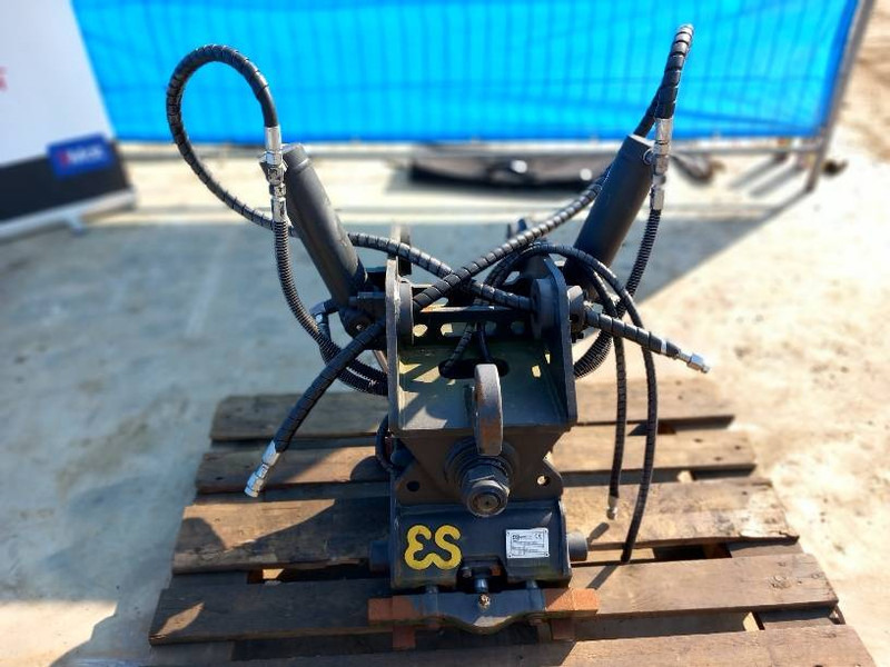 Komatsu PC88MR-8 Tilt Eurosteel - مُلحق الحفار الدوار: صور 3 Komatsu PC88MR-8 Tilt Eurosteel - مُلحق الحفار الدوار: صور 3