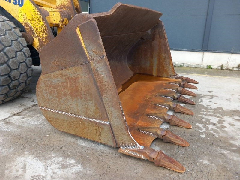 Komatsu WA500-7 - اللودر بعجل: صور 3 Komatsu WA500-7 - اللودر بعجل: صور 3