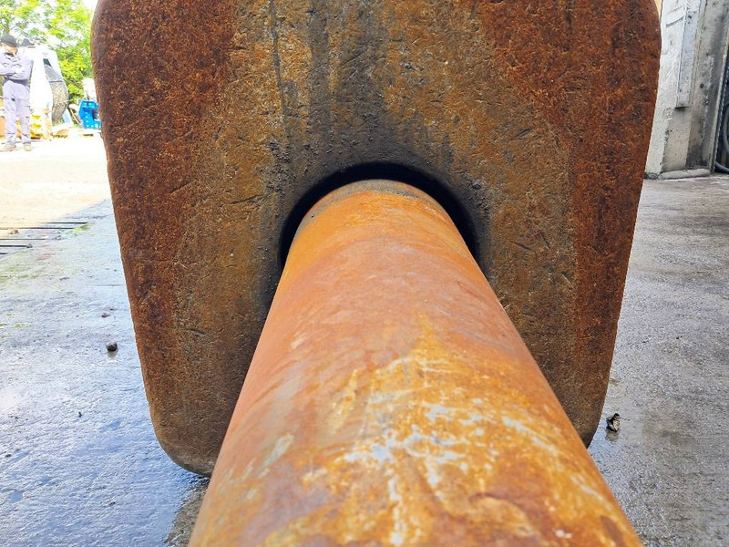 MONTABERT BRV7000 - مطرقة هيدروليكية - آلات البناء: صور 4 MONTABERT BRV7000 - مطرقة هيدروليكية - آلات البناء: صور 4