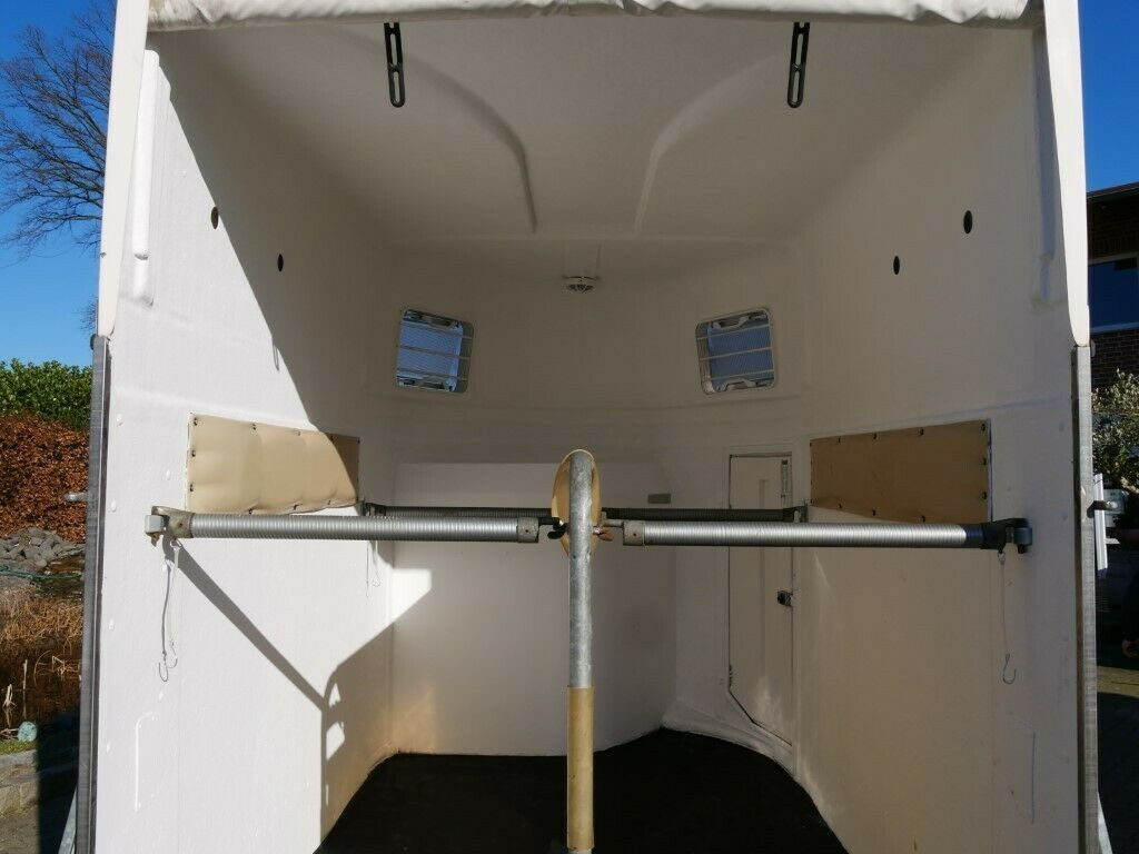 Böckmann Big Master Boden NEU - عربة نقل خيل: صور 5 Böckmann Big Master Boden NEU - عربة نقل خيل: صور 5