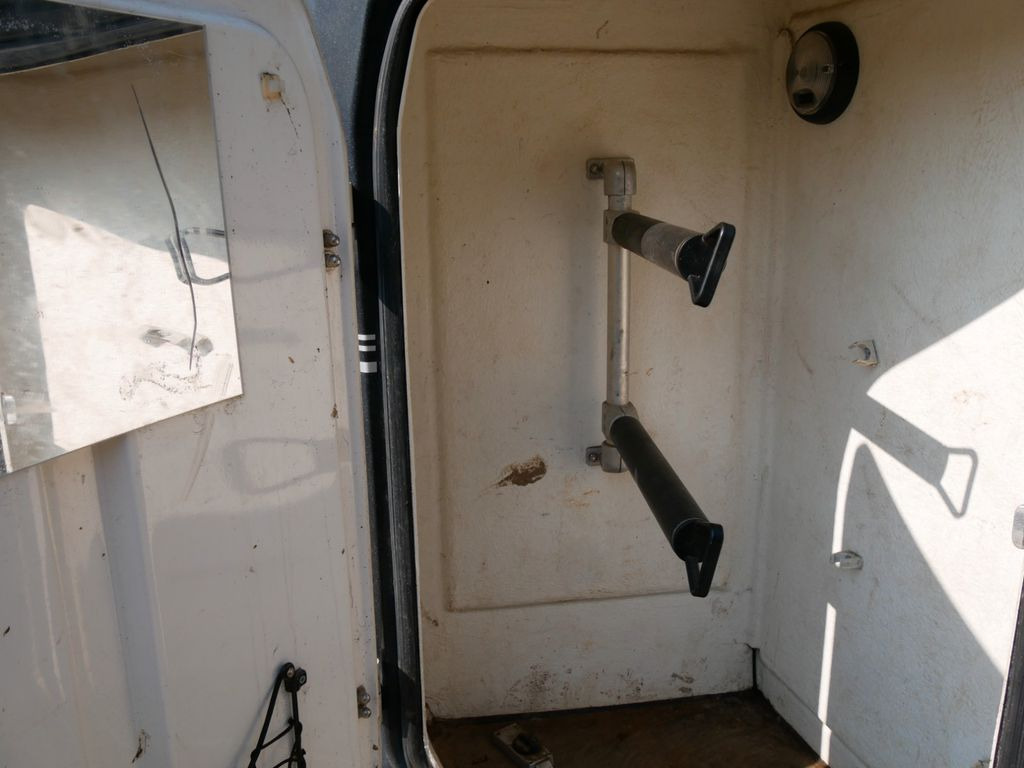 Böckmann Big Master mit Aluboden - عربة نقل خيل: صور 2 Böckmann Big Master mit Aluboden - عربة نقل خيل: صور 2