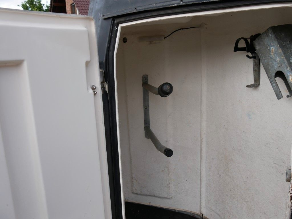 Böckmann Big Master - عربة نقل خيل: صور 3 Böckmann Big Master - عربة نقل خيل: صور 3