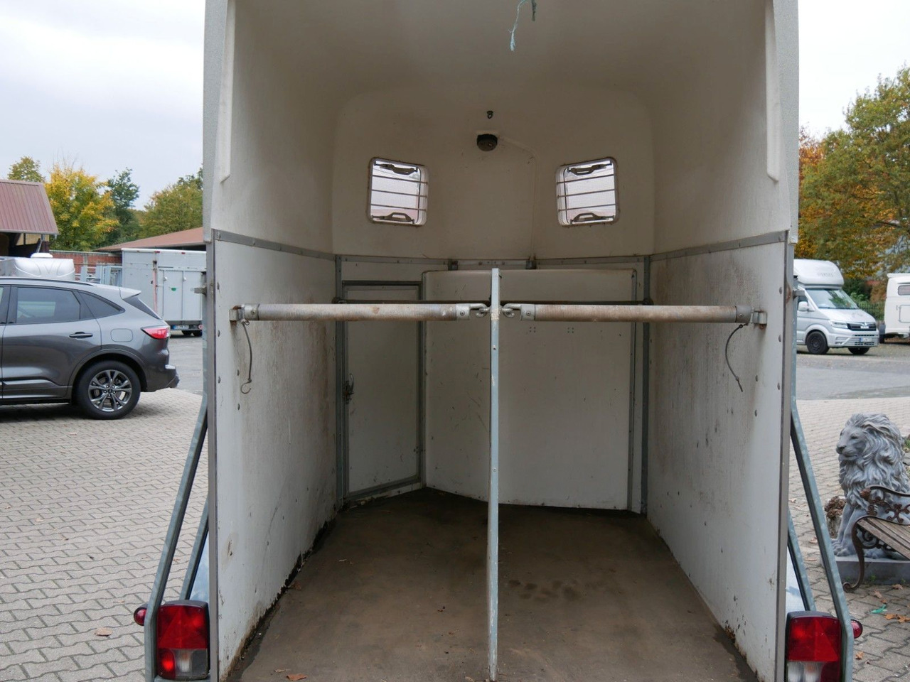 Böckmann Duo Esprit mit Sattelkammer - شاحنة نقل المواشي مقطورة: صور 4 Böckmann Duo Esprit mit Sattelkammer - شاحنة نقل المواشي مقطورة: صور 4