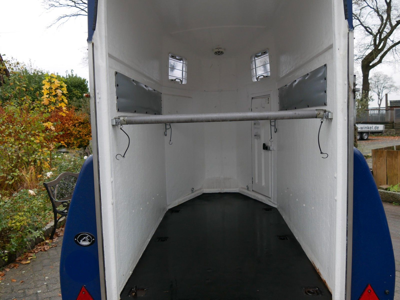 Böckmann Uno schwenkbare Klappe Fohlengitter - شاحنة نقل المواشي مقطورة: صور 3 Böckmann Uno schwenkbare Klappe Fohlengitter - شاحنة نقل المواشي مقطورة: صور 3