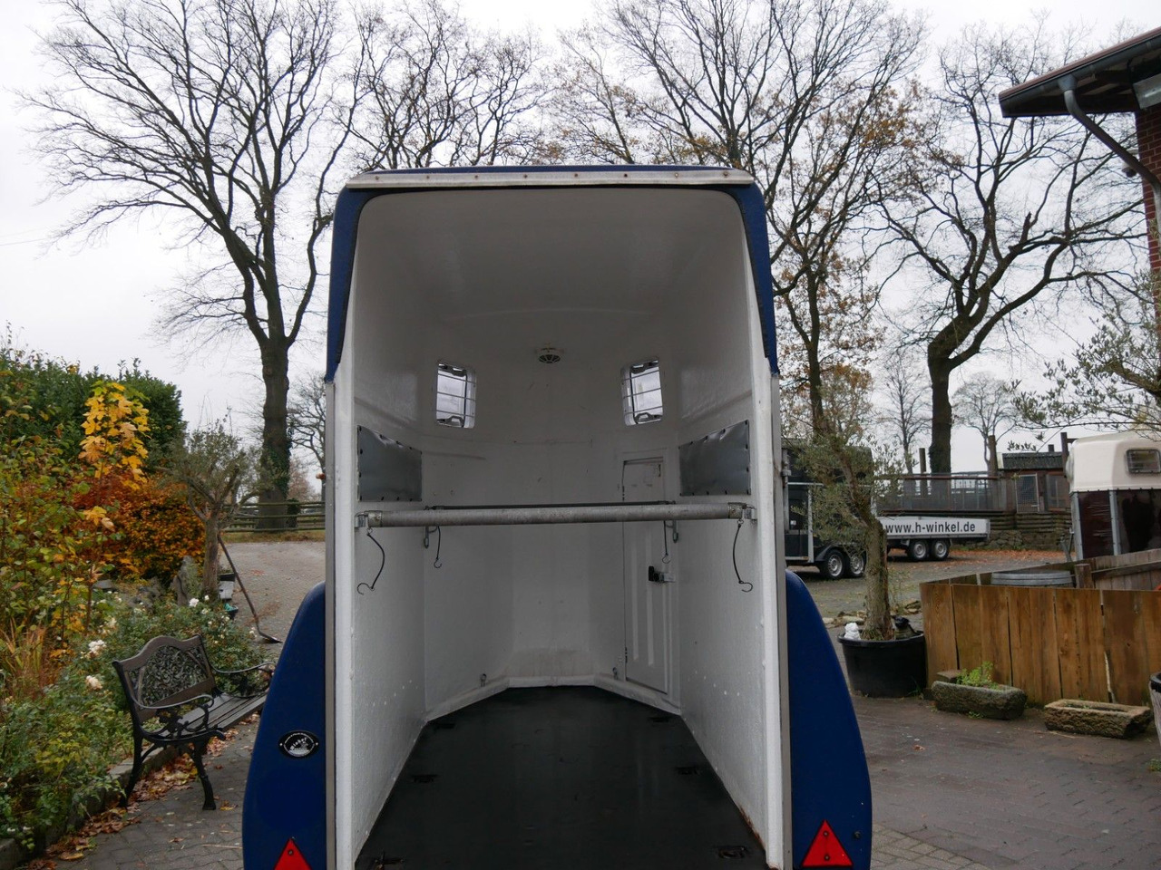 Böckmann Uno schwenkbare Klappe Fohlengitter - شاحنة نقل المواشي مقطورة: صور 4 Böckmann Uno schwenkbare Klappe Fohlengitter - شاحنة نقل المواشي مقطورة: صور 4