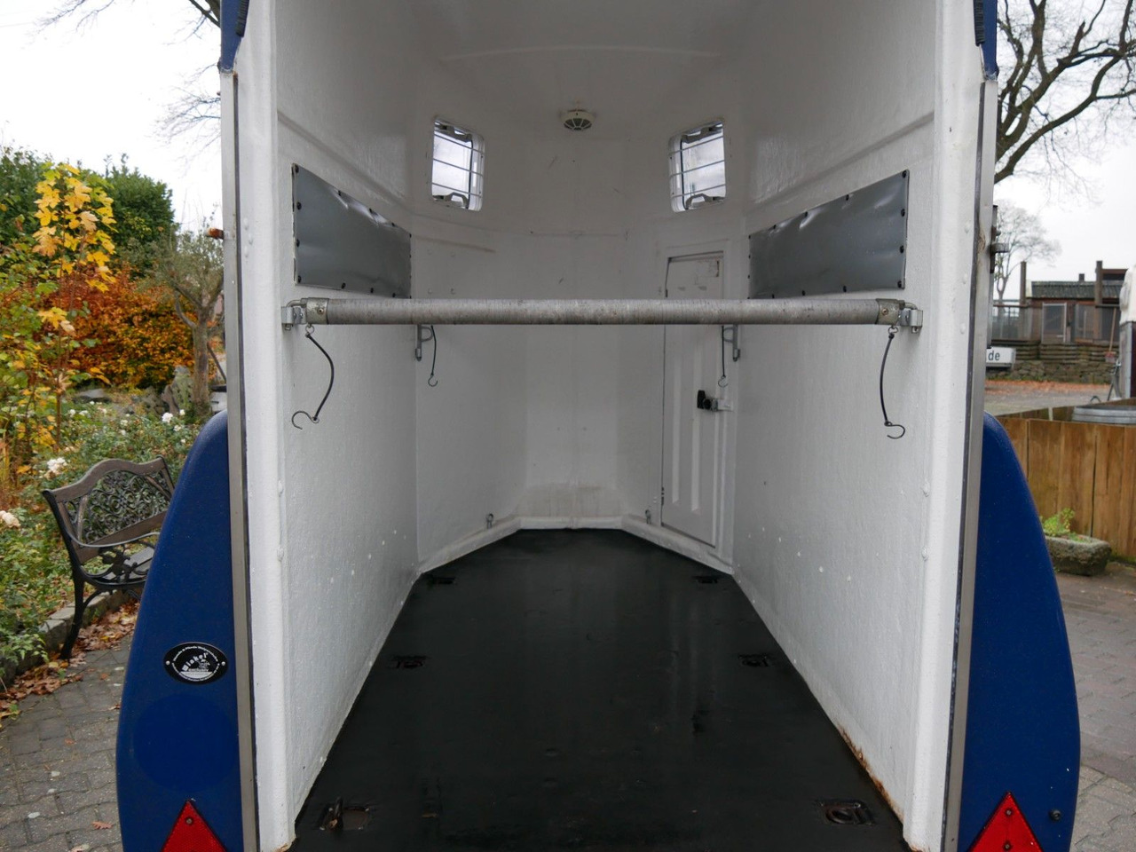 Böckmann Uno schwenkbare Klappe Fohlengitter - شاحنة نقل المواشي مقطورة: صور 5 Böckmann Uno schwenkbare Klappe Fohlengitter - شاحنة نقل المواشي مقطورة: صور 5