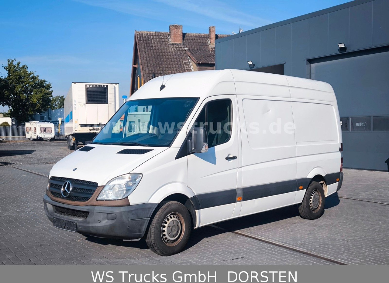 Mercedes-Benz Sprinter II Kasten 216 CDI Hoch/Lang - الشاحنات الصغيرة: صور 1 Mercedes-Benz Sprinter II Kasten 216 CDI Hoch/Lang - الشاحنات الصغيرة: صور 1
