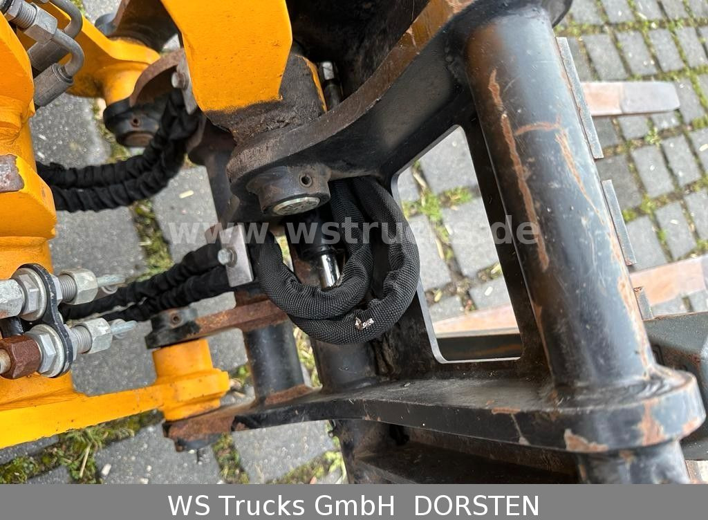 Schäffer 2428 SLT Fahrerschutzkabine , Gabel , Schaufel - اللودر بعجل: صور 2 Schäffer 2428 SLT Fahrerschutzkabine , Gabel , Schaufel - اللودر بعجل: صور 2