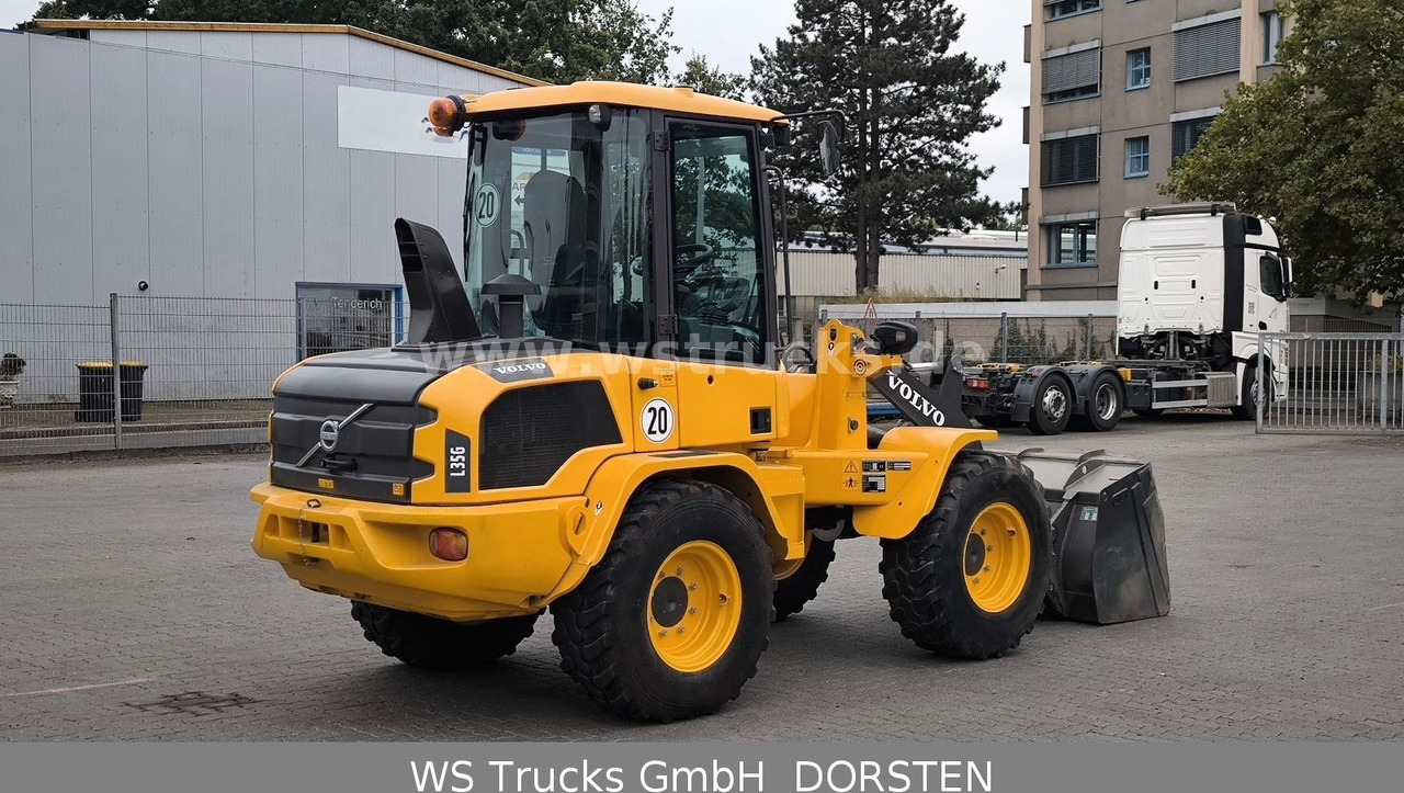 Volvo Radlader L 35 G - اللودر بعجل: صور 4 Volvo Radlader L 35 G - اللودر بعجل: صور 4