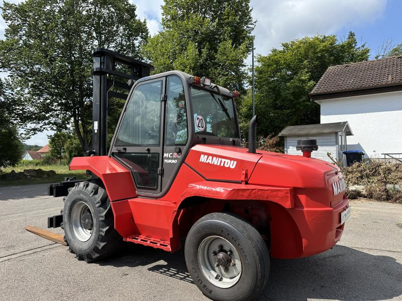 Manitou MC 50 Turbo 5 to Geländestapler Seitenschieb Kabine - رافعة شوكية: صور 3 Manitou MC 50 Turbo 5 to Geländestapler Seitenschieb Kabine - رافعة شوكية: صور 3