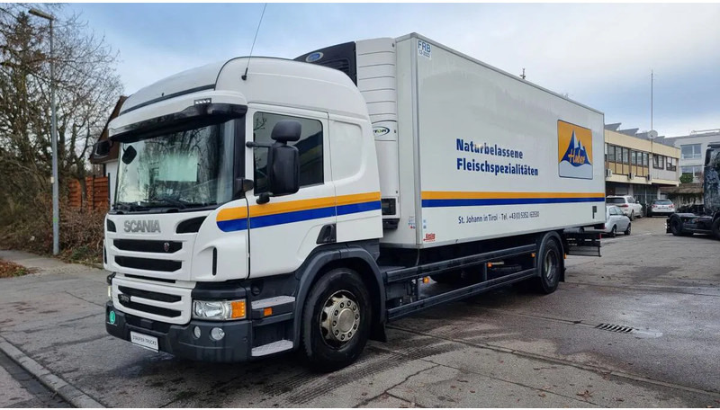 Scania P360 4X2 Fleisch Rohrbahnen Carrier Vector 1550 - مبردة شاحنة: صور 1 Scania P360 4X2 Fleisch Rohrbahnen Carrier Vector 1550 - مبردة شاحنة: صور 1