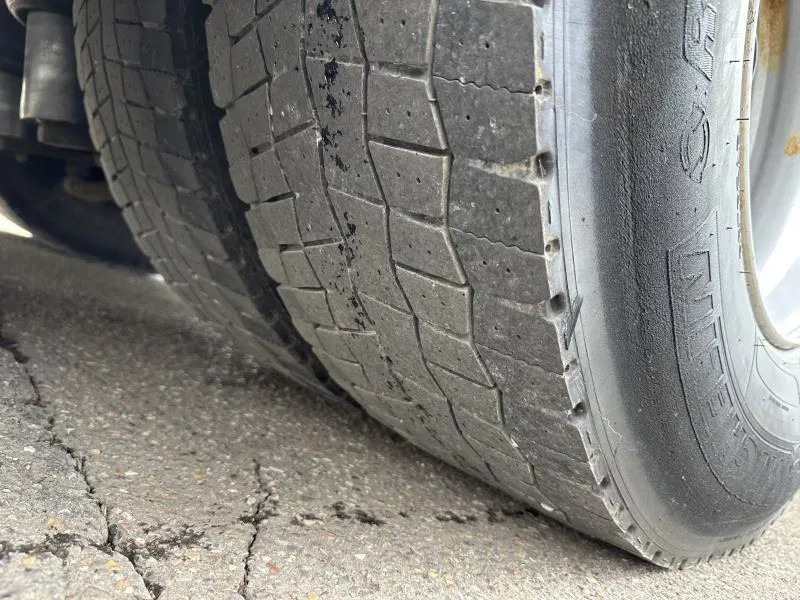 مبردة شاحنة Scania P410 6x2 Fleisch LKW Rohrbahnen Vector 1550: صور 18 مبردة شاحنة Scania P410 6x2 Fleisch LKW Rohrbahnen Vector 1550: صور 18