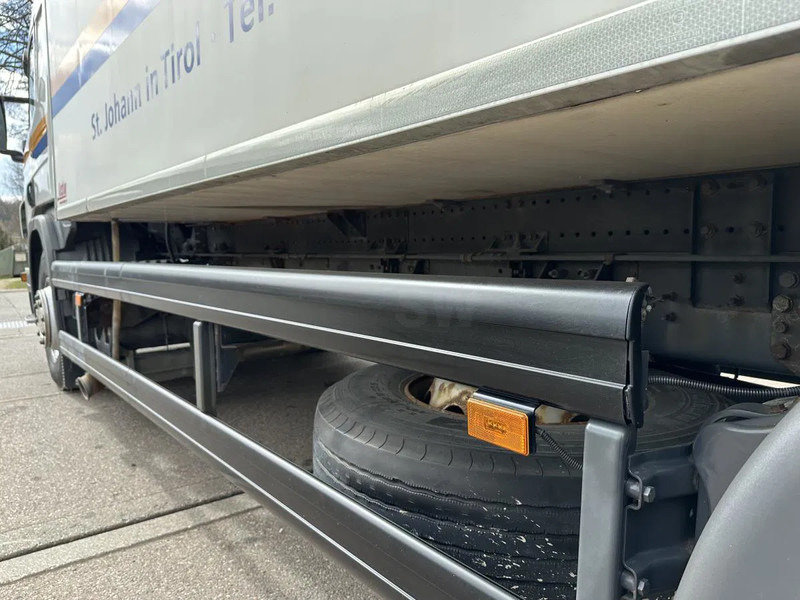 مبردة شاحنة Scania P410 6x2 Fleisch LKW Rohrbahnen Vector 1550: صور 11 مبردة شاحنة Scania P410 6x2 Fleisch LKW Rohrbahnen Vector 1550: صور 11