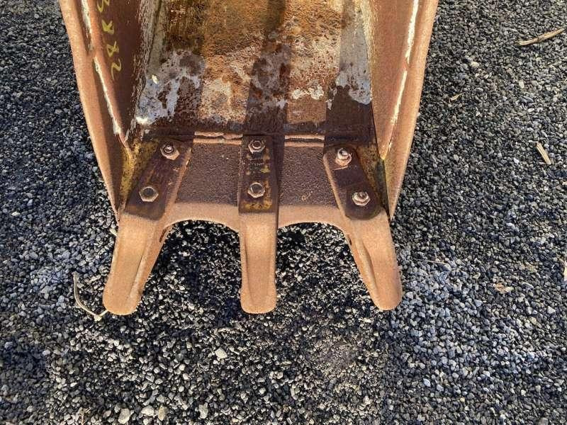 CATERPILLAR 420mm - بكت حفار: صور 2 CATERPILLAR 420mm - بكت حفار: صور 2