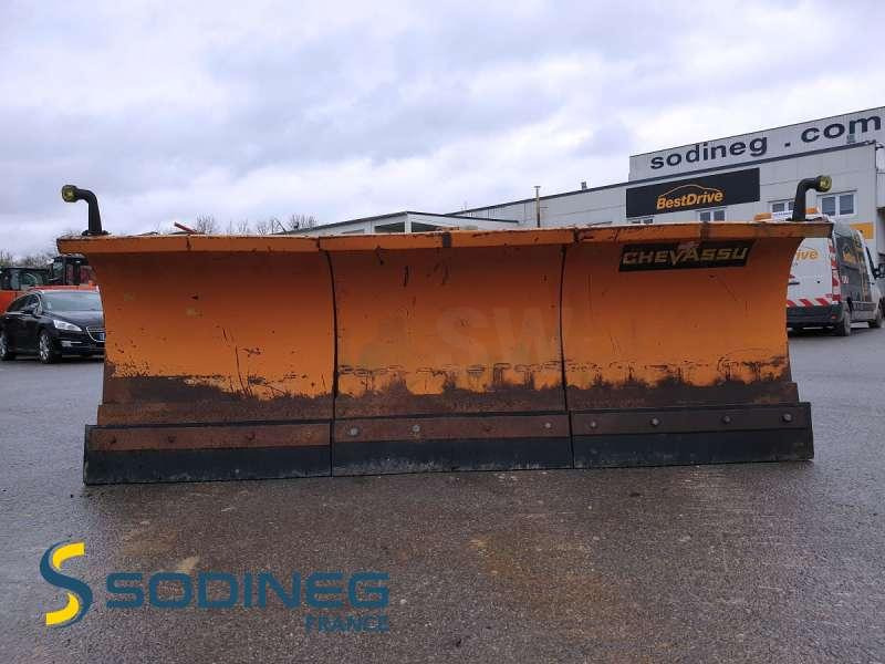 CHEVASSU LE430 - كاسحة ثلوج: صور 2 CHEVASSU LE430 - كاسحة ثلوج: صور 2