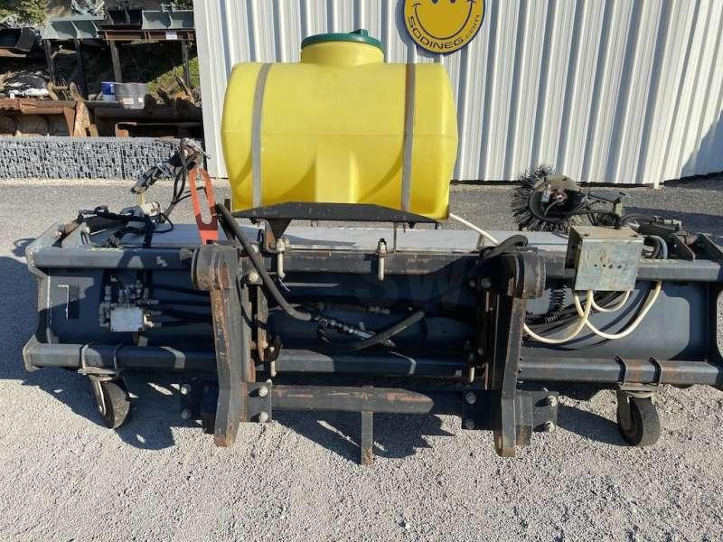 EMILY 2900mm - Attache Chargeurs CATERPILLAR / VOLVO - مكنسة: صور 4 EMILY 2900mm - Attache Chargeurs CATERPILLAR / VOLVO - مكنسة: صور 4
