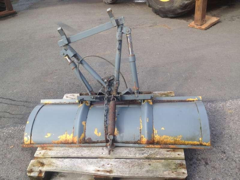 LAME NEIGE POUR PICK UP - كاسحة ثلوج: صور 1 LAME NEIGE POUR PICK UP - كاسحة ثلوج: صور 1