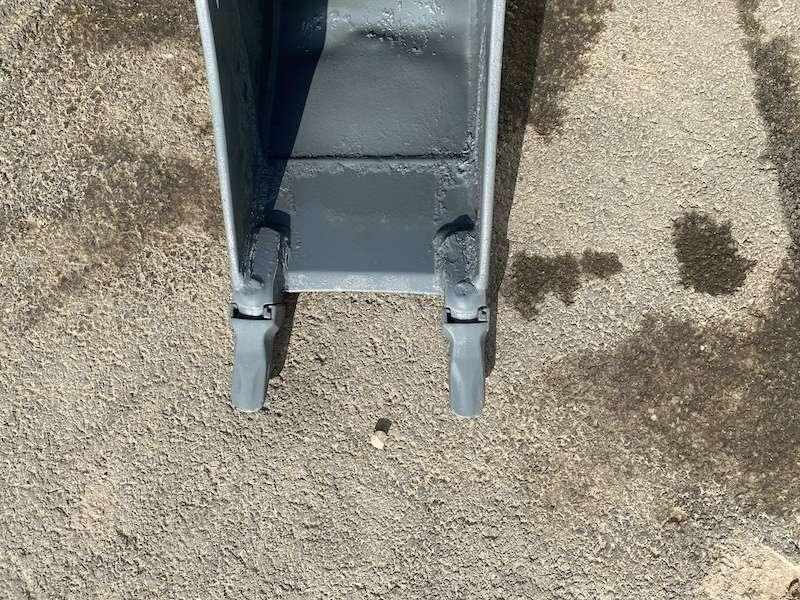 MECALAC 340mm - séries 8 / 10 / 11 et 12 - بكت حفار: صور 2 MECALAC 340mm - séries 8 / 10 / 11 et 12 - بكت حفار: صور 2