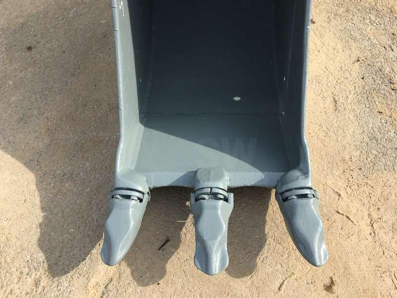 MECALAC 450mm - séries 8 / 10 / 11 / 12 - بكت حفار: صور 2 MECALAC 450mm - séries 8 / 10 / 11 / 12 - بكت حفار: صور 2