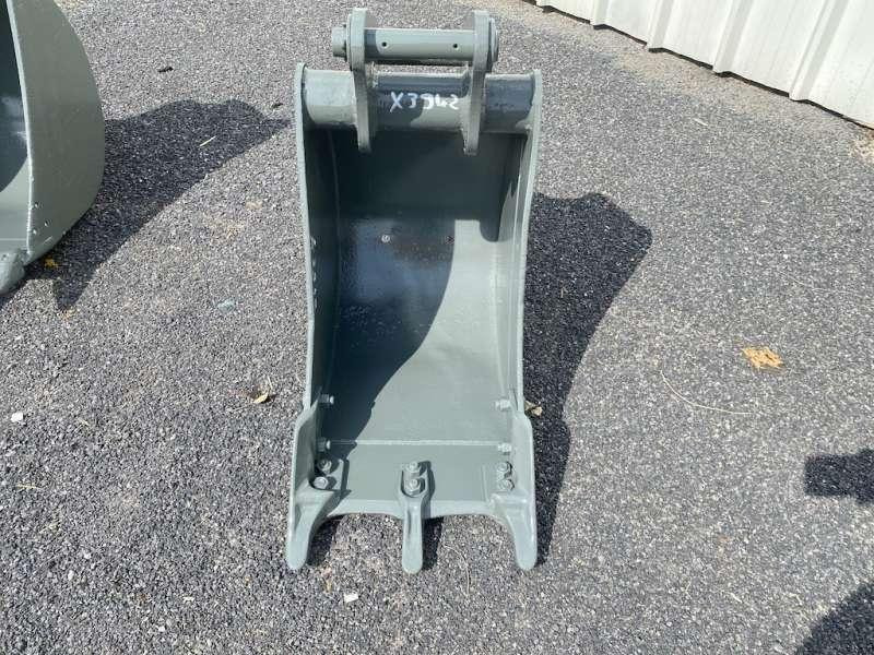 VOLVO BL71 - 450mm - بكت حفار - آلات البناء: صور 3 VOLVO BL71 - 450mm - بكت حفار - آلات البناء: صور 3