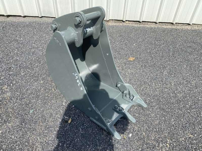 VOLVO BL71 - 450mm - بكت حفار: صور 1 VOLVO BL71 - 450mm - بكت حفار: صور 1