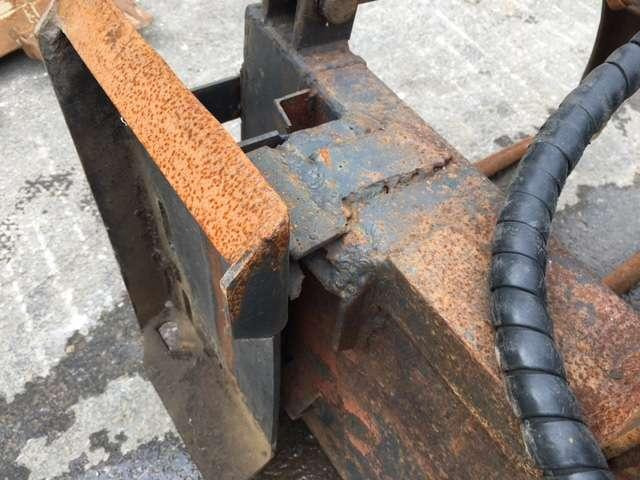 À Griffe Largeur 900mm chargeur - السيلاج الآلات: صور 3 À Griffe Largeur 900mm chargeur - السيلاج الآلات: صور 3