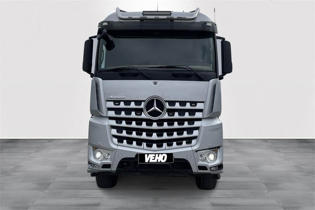 Mercedes-Benz AROCS 3663 L RIIKO- puuvarustus - شاحنة قطع الأشجار: صور 2 Mercedes-Benz AROCS 3663 L RIIKO- puuvarustus - شاحنة قطع الأشجار: صور 2