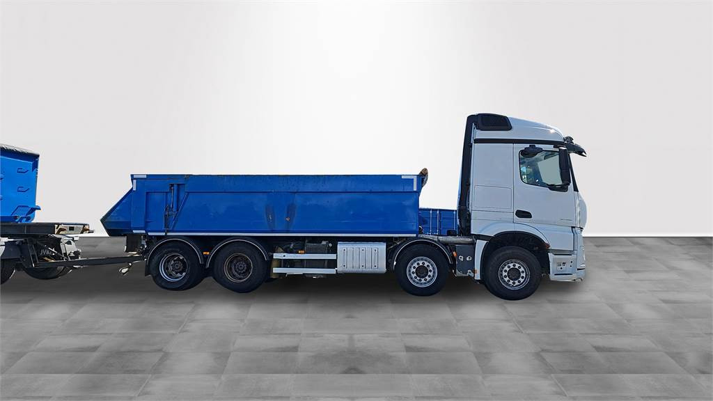Mercedes-Benz AROCS 3758 L 8x4 - قلابات: صور 4 Mercedes-Benz AROCS 3758 L 8x4 - قلابات: صور 4