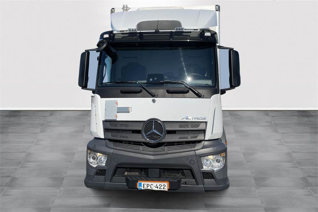 Mercedes-Benz Actros 1827 4x2 8,7m umpikori+PL nostin - بصندوق مغلق شاحنة: صور 3 Mercedes-Benz Actros 1827 4x2 8,7m umpikori+PL nostin - بصندوق مغلق شاحنة: صور 3