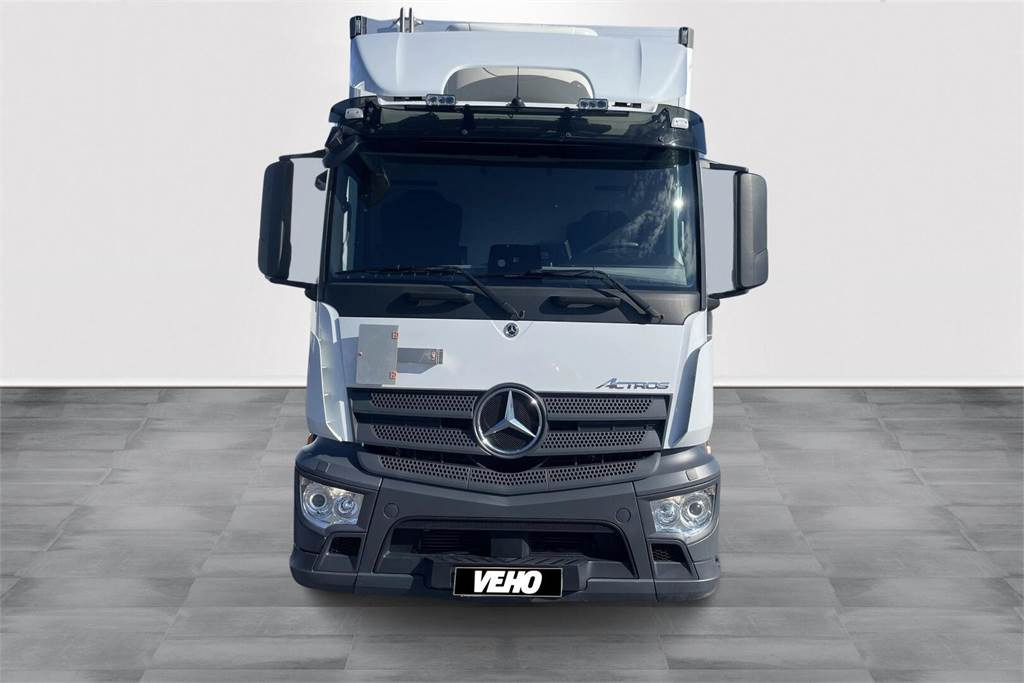 Mercedes-Benz Actros 1827 4x2 8,7m umpikori+PL nostin - متساوي شاحنة: صور 2 Mercedes-Benz Actros 1827 4x2 8,7m umpikori+PL nostin - متساوي شاحنة: صور 2