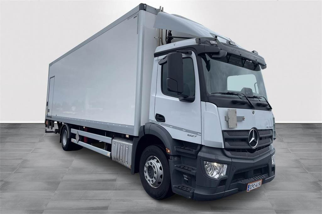Mercedes-Benz Actros 1827 4x2 8,7m umpikori+PL nostin - متساوي شاحنة: صور 2 Mercedes-Benz Actros 1827 4x2 8,7m umpikori+PL nostin - متساوي شاحنة: صور 2