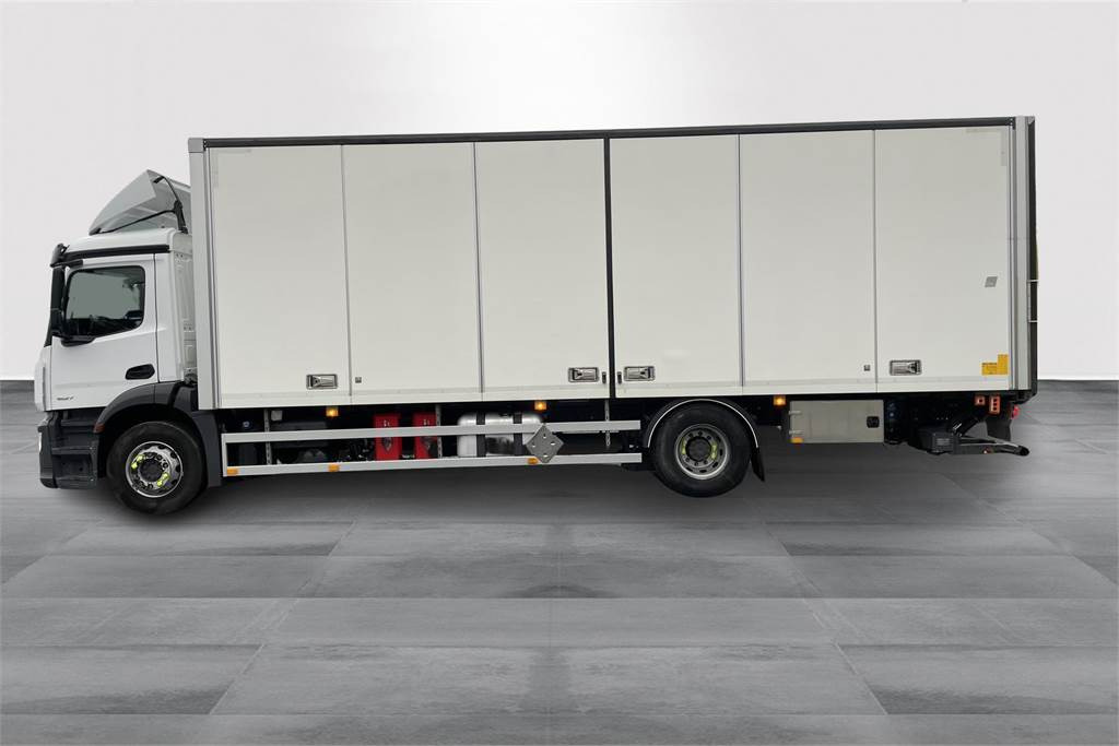 Mercedes-Benz Actros 1827L 8,7m Ksa Umpikori - بصندوق مغلق شاحنة: صور 2 Mercedes-Benz Actros 1827L 8,7m Ksa Umpikori - بصندوق مغلق شاحنة: صور 2