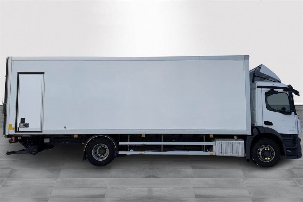 Mercedes-Benz Actros 1827L 8,7m Ksa Umpikori - بصندوق مغلق شاحنة: صور 4 Mercedes-Benz Actros 1827L 8,7m Ksa Umpikori - بصندوق مغلق شاحنة: صور 4