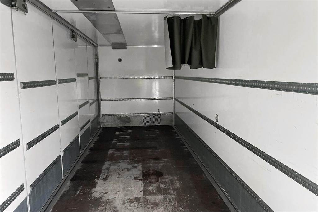 Mercedes-Benz Actros 5 SM 1827L - بصندوق مغلق شاحنة: صور 5 Mercedes-Benz Actros 5 SM 1827L - بصندوق مغلق شاحنة: صور 5