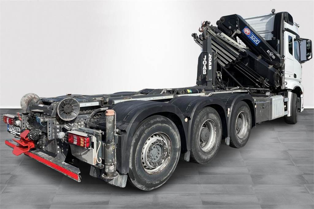Mercedes-Benz Arocs 3251 8x4*4 - HMF 32 tm - Koukku - شاحنة كرين: صور 5 Mercedes-Benz Arocs 3251 8x4*4 - HMF 32 tm - Koukku - شاحنة كرين: صور 5