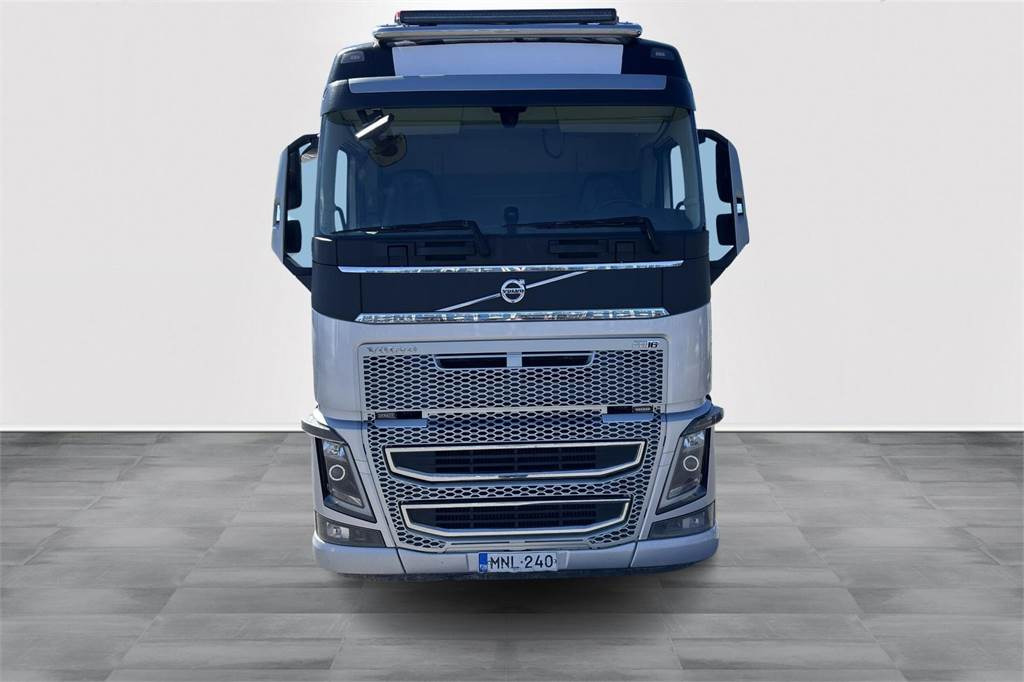 Volvo FH 16 650 - شاحنة ذات الخطاف: صور 2 Volvo FH 16 650 - شاحنة ذات الخطاف: صور 2