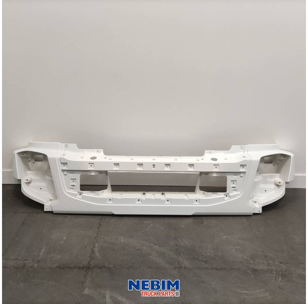 Volvo Volvo - 22376336 - Bumper FL3 - قطع الغيار - شاحنة: صور 1 Volvo Volvo - 22376336 - Bumper FL3 - قطع الغيار - شاحنة: صور 1