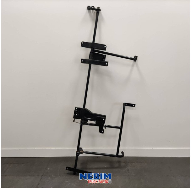 Volvo Volvo - 82211420 - Scharnierset zijfender FH4 links - قطع الغيار - شاحنة: صور 1 Volvo Volvo - 82211420 - Scharnierset zijfender FH4 links - قطع الغيار - شاحنة: صور 1