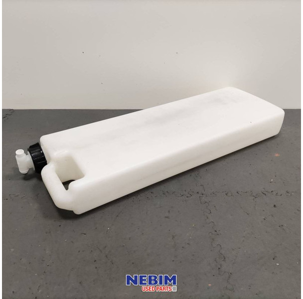 Volvo Volvo - 82273017 - Watertank 7L - قطع الغيار: صور 2 Volvo Volvo - 82273017 - Watertank 7L - قطع الغيار: صور 2