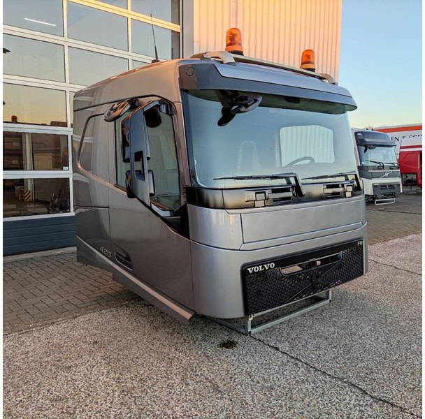 Volvo Volvo - 85135362 - Cabine FH4 CABH175 - قطع الغيار - شاحنة: صور 3 Volvo Volvo - 85135362 - Cabine FH4 CABH175 - قطع الغيار - شاحنة: صور 3