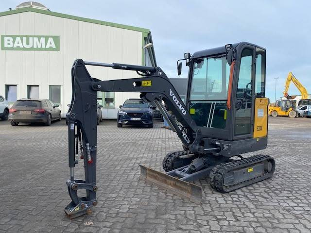 Volvo EC 20 E MIETE / RENTAL (12002071) - حفارة مصغرة: صور 1 Volvo EC 20 E MIETE / RENTAL (12002071) - حفارة مصغرة: صور 1