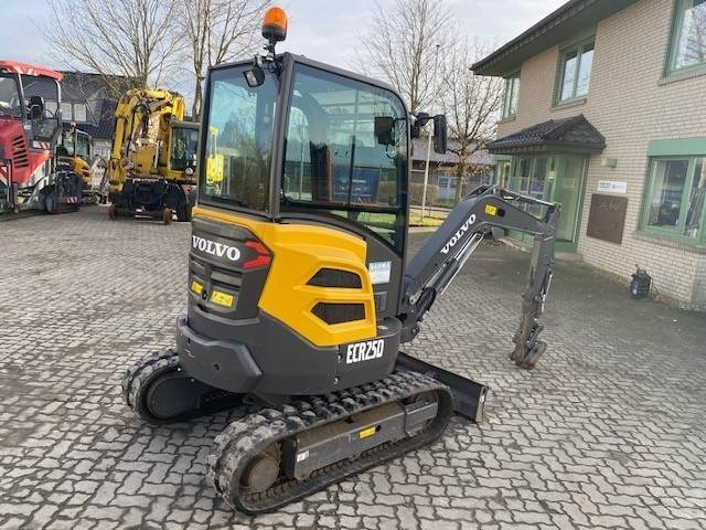 Volvo ECR 25 D MIETE / RENTAL (12001505) - حفارة مصغرة: صور 5 Volvo ECR 25 D MIETE / RENTAL (12001505) - حفارة مصغرة: صور 5