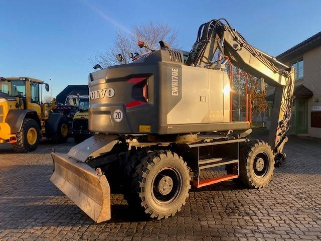 Volvo EWR 170 E MIETE / RENTAL (12005642) - حفارة على عجلات: صور 5 Volvo EWR 170 E MIETE / RENTAL (12005642) - حفارة على عجلات: صور 5