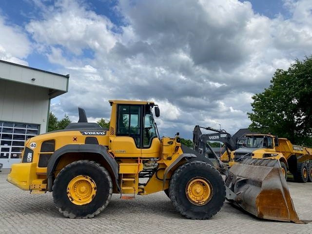 Volvo L 120 H MIETE / RENTAL (12001931) - اللودر بعجل: صور 5 Volvo L 120 H MIETE / RENTAL (12001931) - اللودر بعجل: صور 5